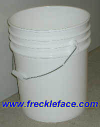bucket white.jpg